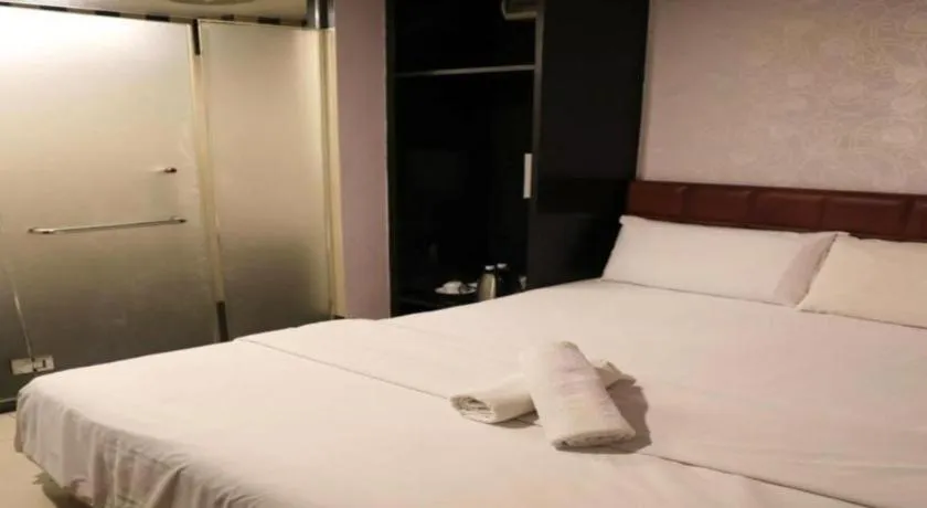 Bed in Hotel O D Nice Inn Hotel