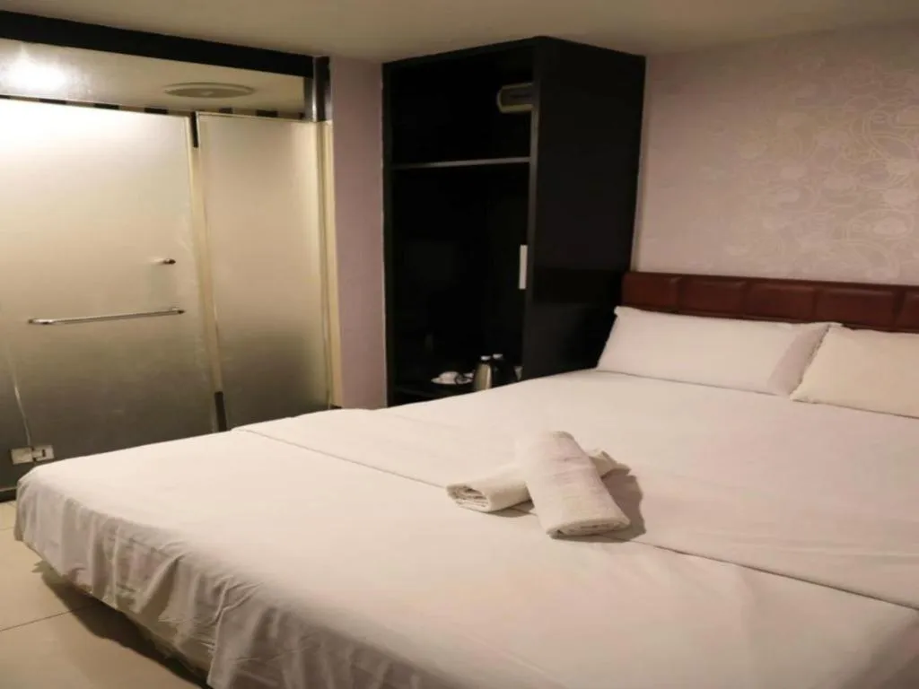 Bed in Hotel O D Nice Inn Hotel