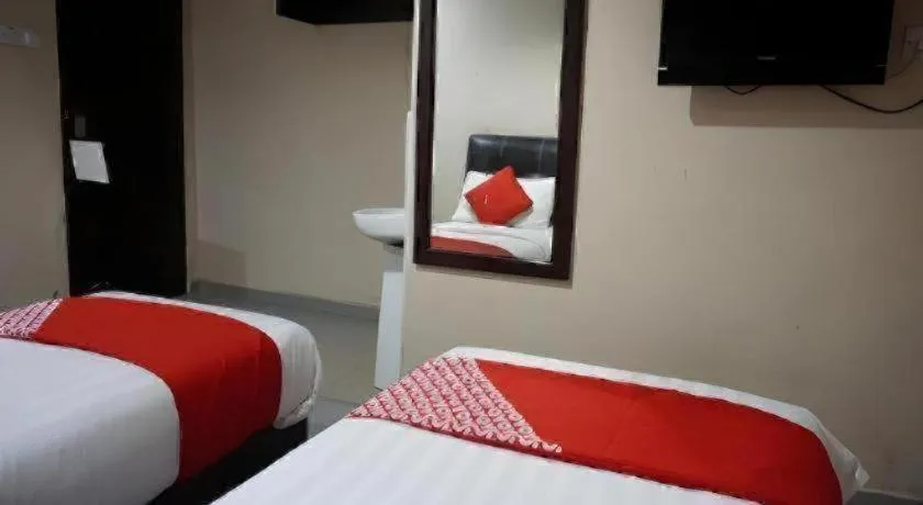 Bed in Hotel Seri Pauh