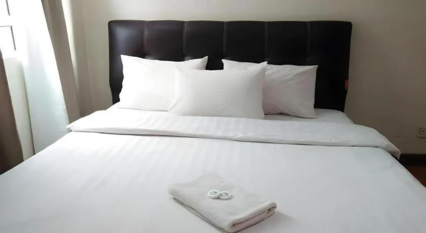 Bed in Hotel Seri Pauh