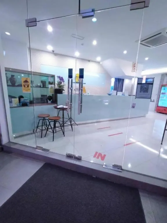 Hotel Zamburger Plaza Mahkota