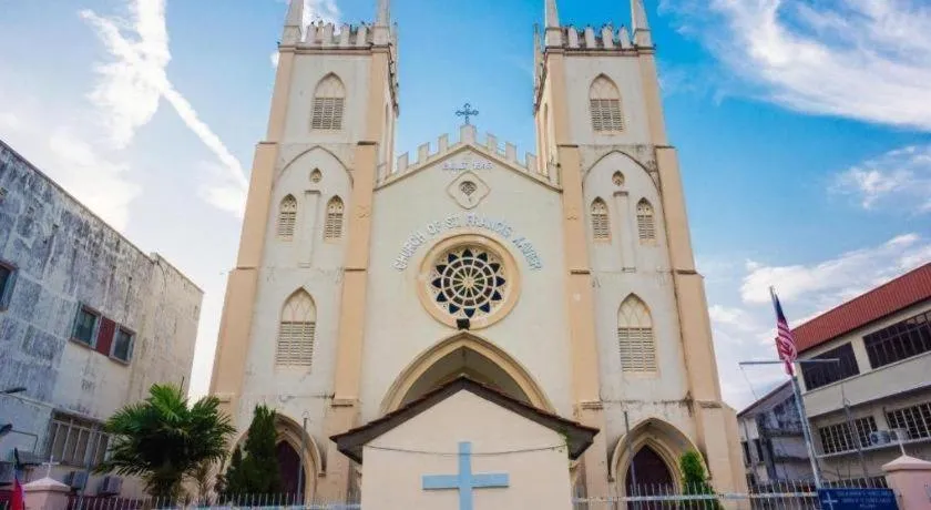 Hotel Zamburger Plaza Mahkota