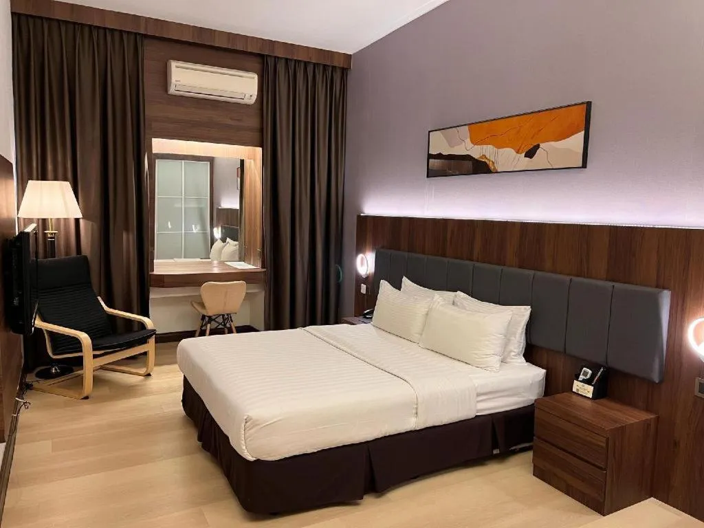 Bed in The Landmark Hotel