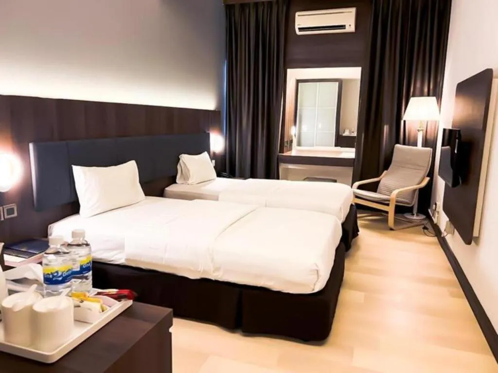 Bed in The Landmark Hotel