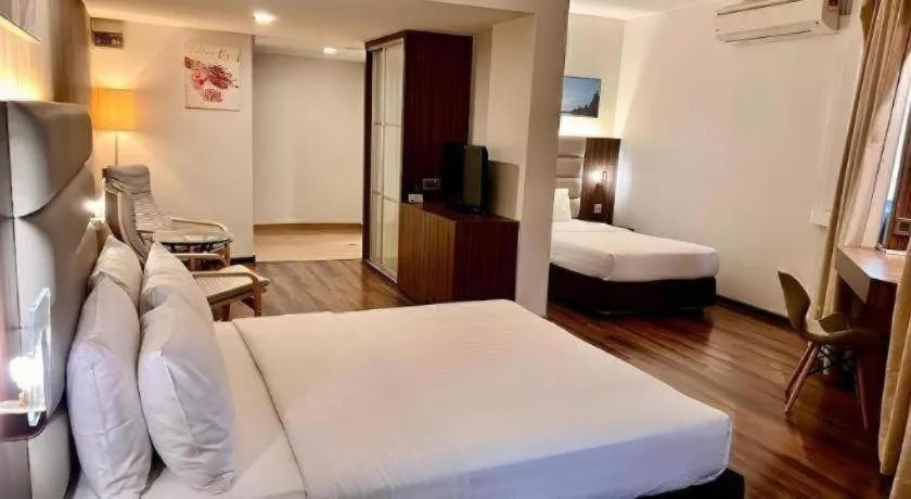 Bed in The Landmark Hotel