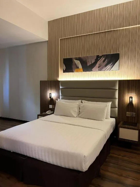 Bed in The Landmark Hotel