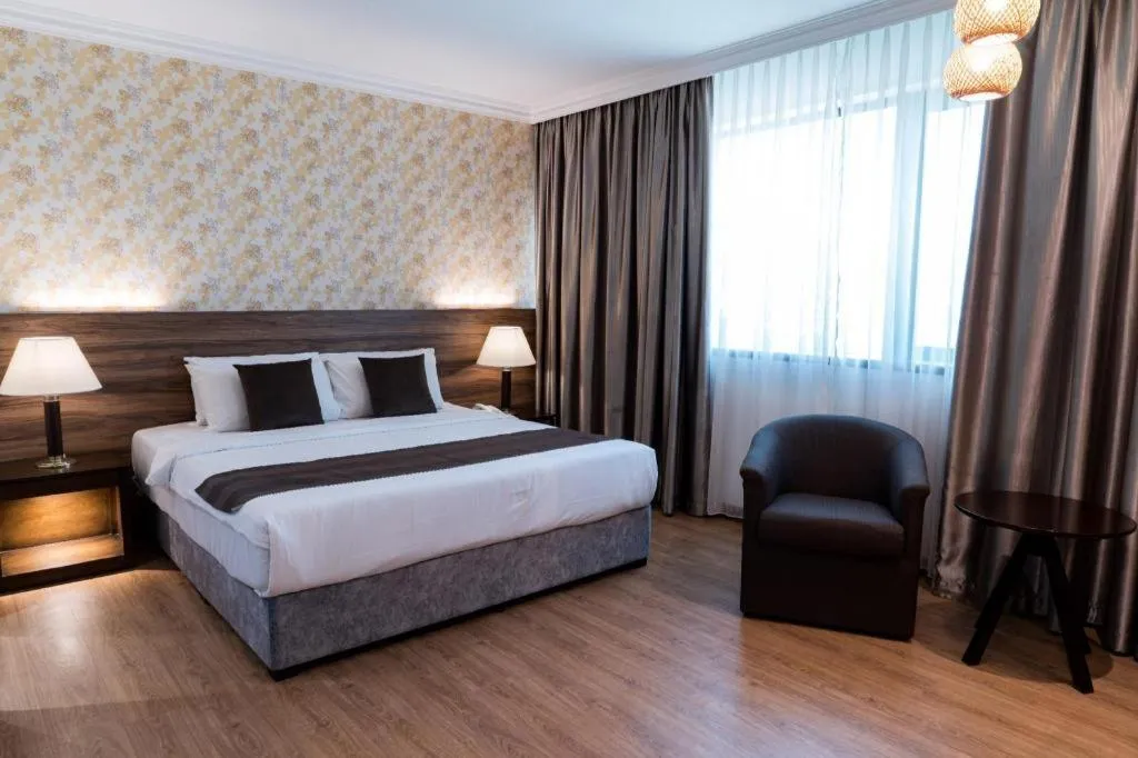 Bed in Pelican Hotel