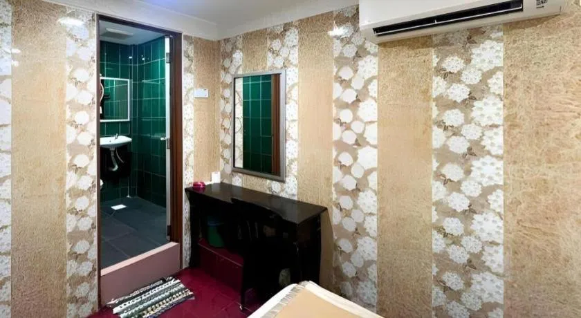 New Wave Hotel Melawati