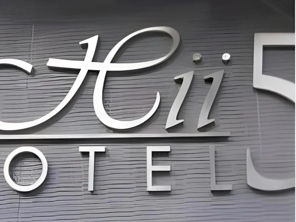 Hii-5 Hotel