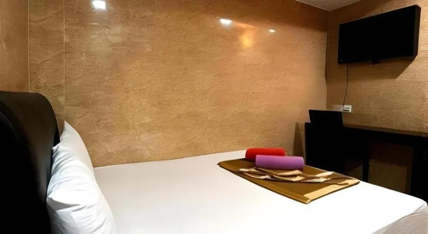 Bed in New Wave Sri Hartamas