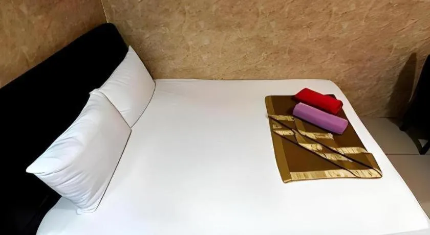 Bed in New Wave Sri Hartamas