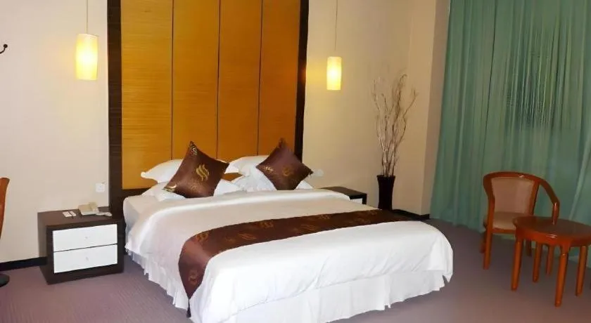 Bed in Seafest Hotel Semporna