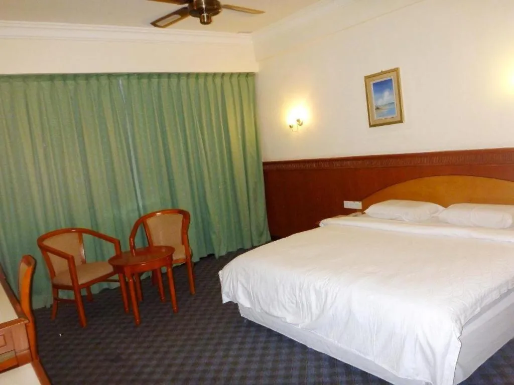 Bed in Seafest Hotel Semporna