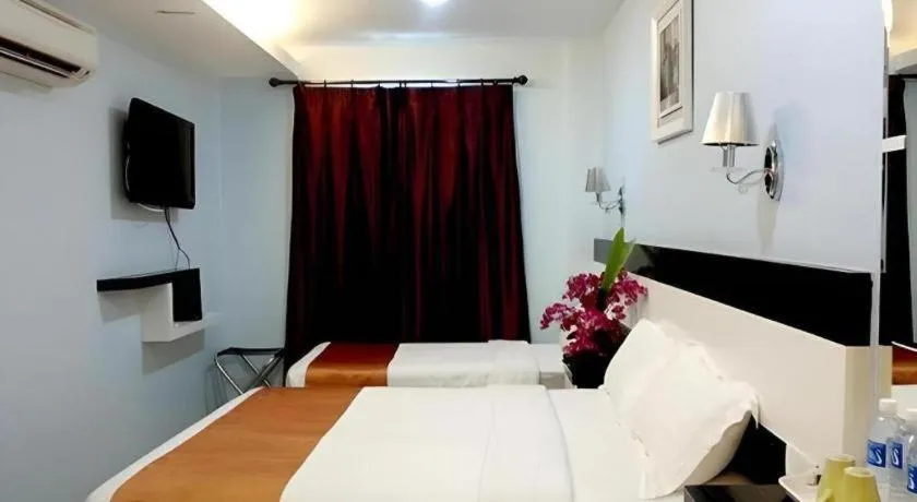 Bed in Hotel Star Moon