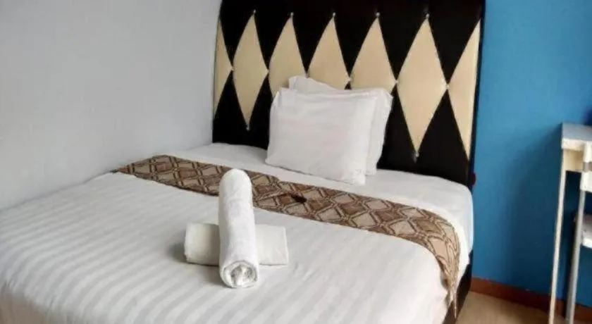 Bed in Hotel Zamburger Sungai Besi