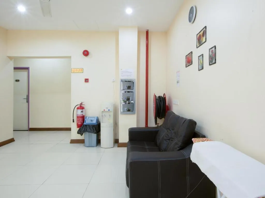 Bed in Hotel Zamburger Sungai Besi