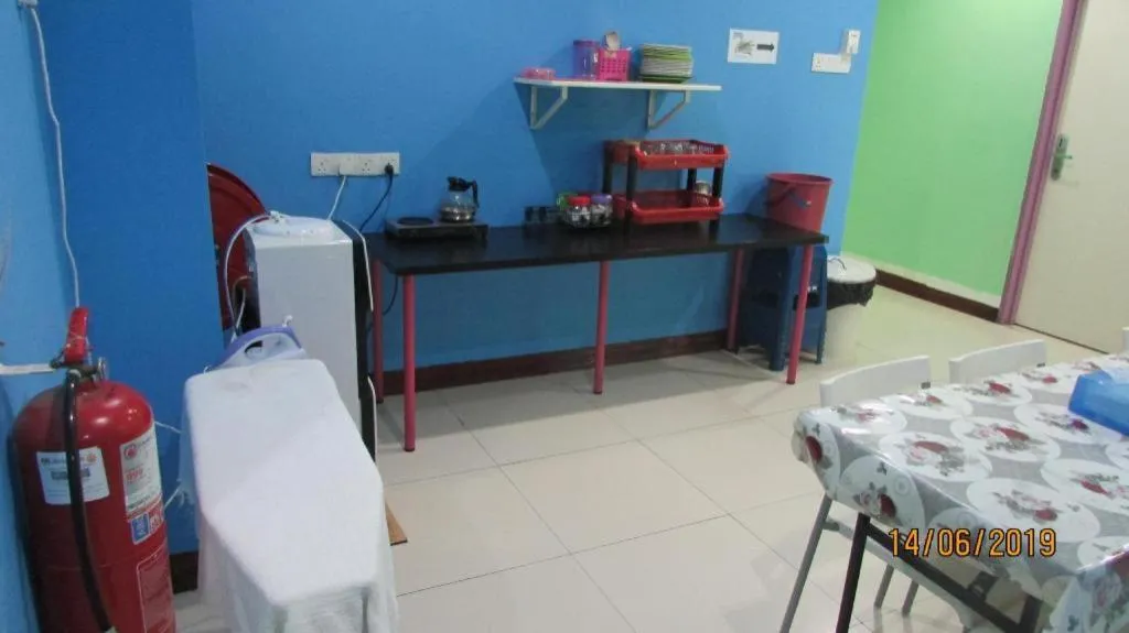 Hotel Zamburger Sungai Besi