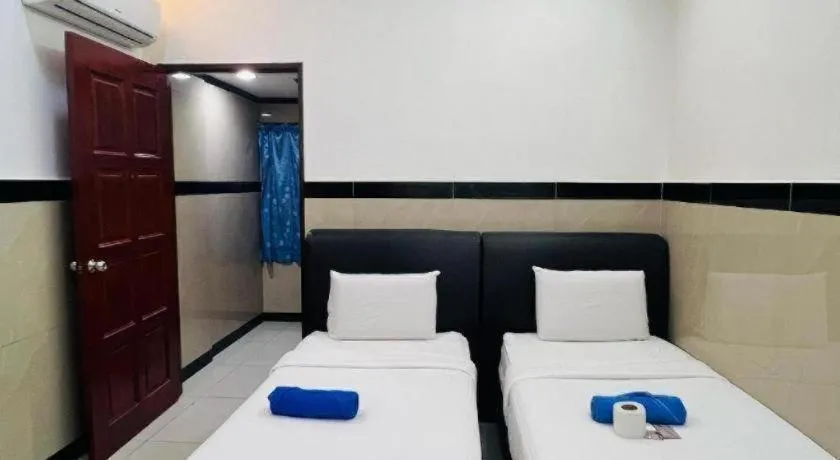 Bed in Burmahtel Hotel