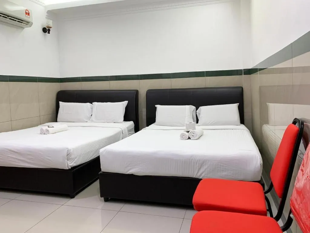 Bed in Burmahtel Hotel