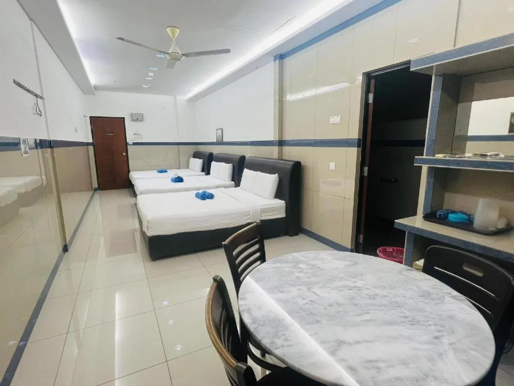 Bed in Burmahtel Hotel