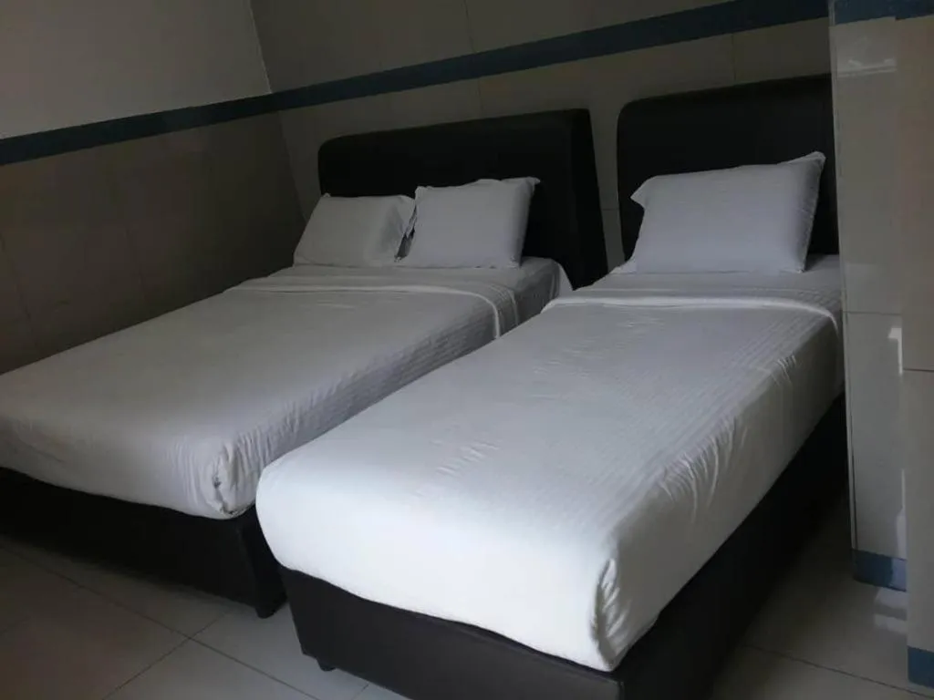 Bed in Burmahtel Hotel