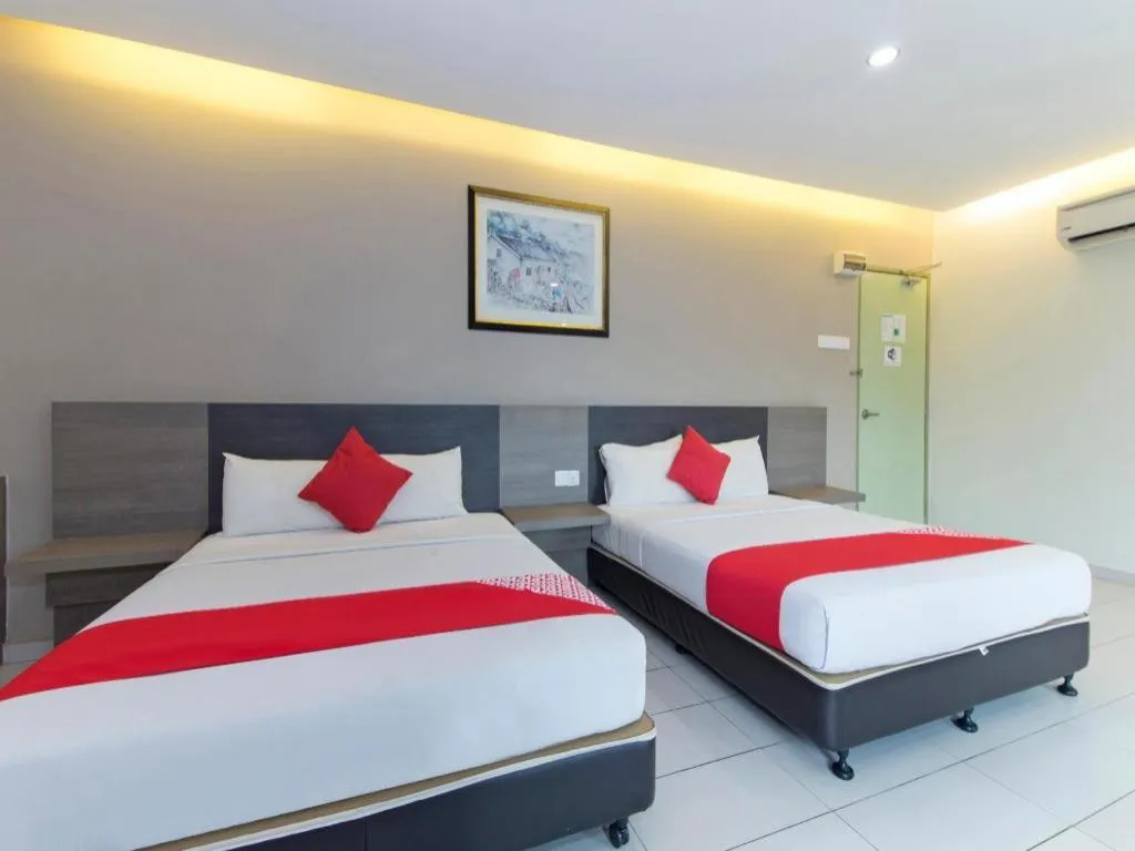 Bed in Hotel Suria Malaqa