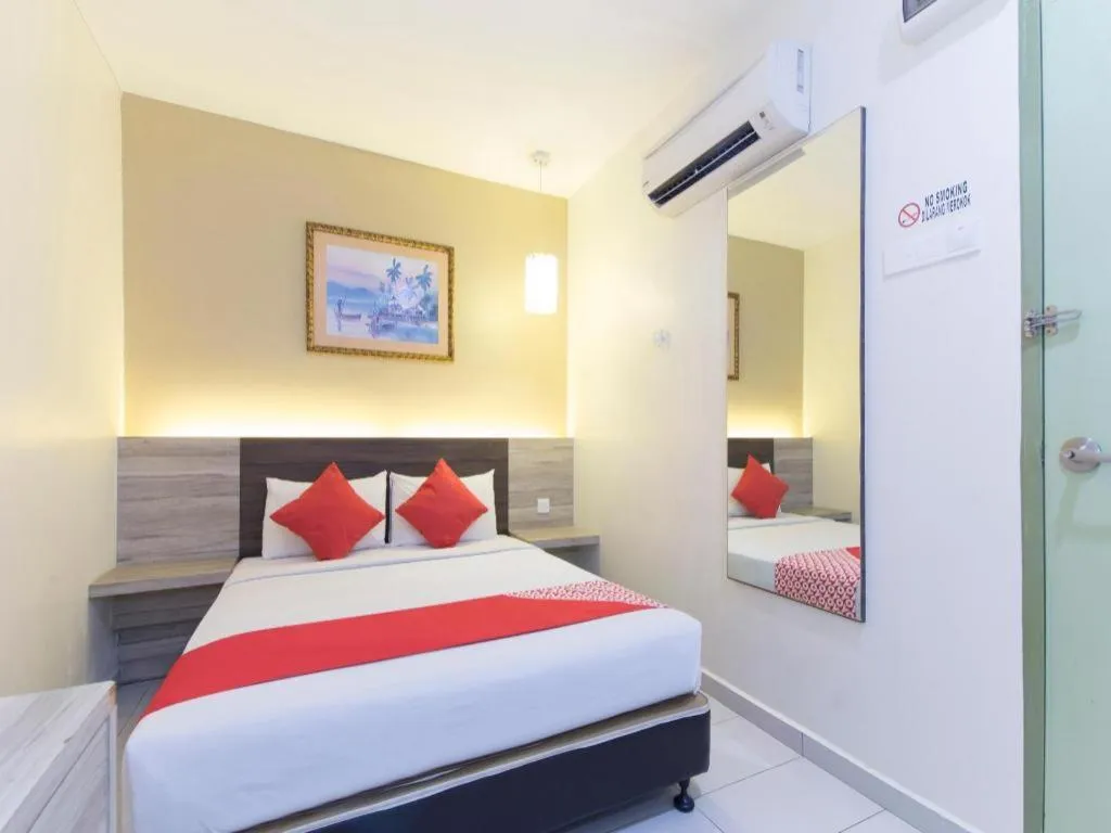 Bed in Hotel Suria Malaqa