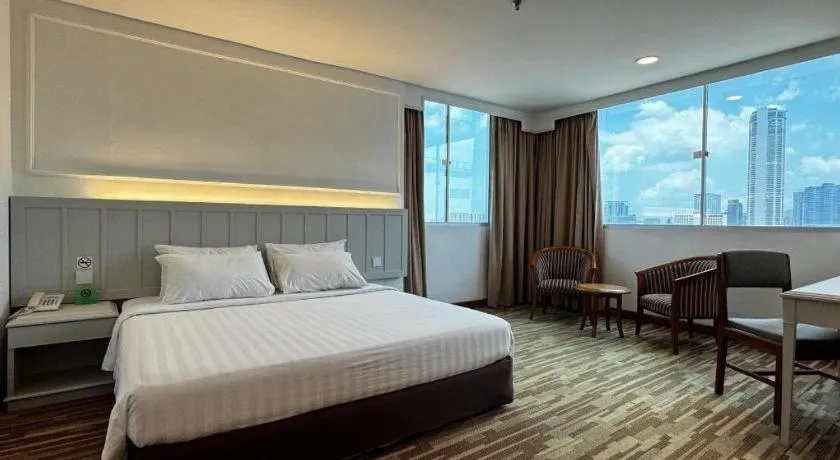 Bed in Hotel Continental Penang