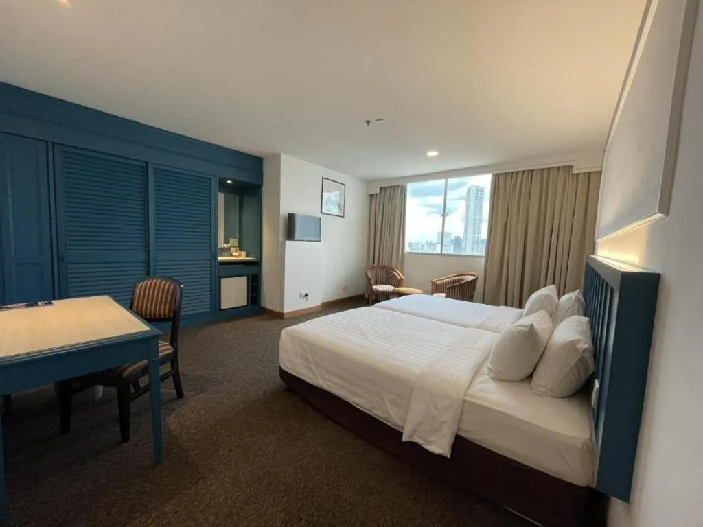 Bed in Hotel Continental Penang