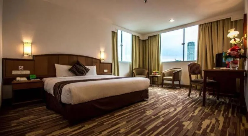 Bed in Hotel Continental Penang