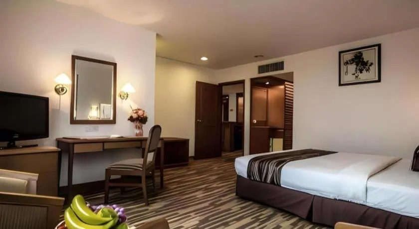 Bed in Hotel Continental Penang