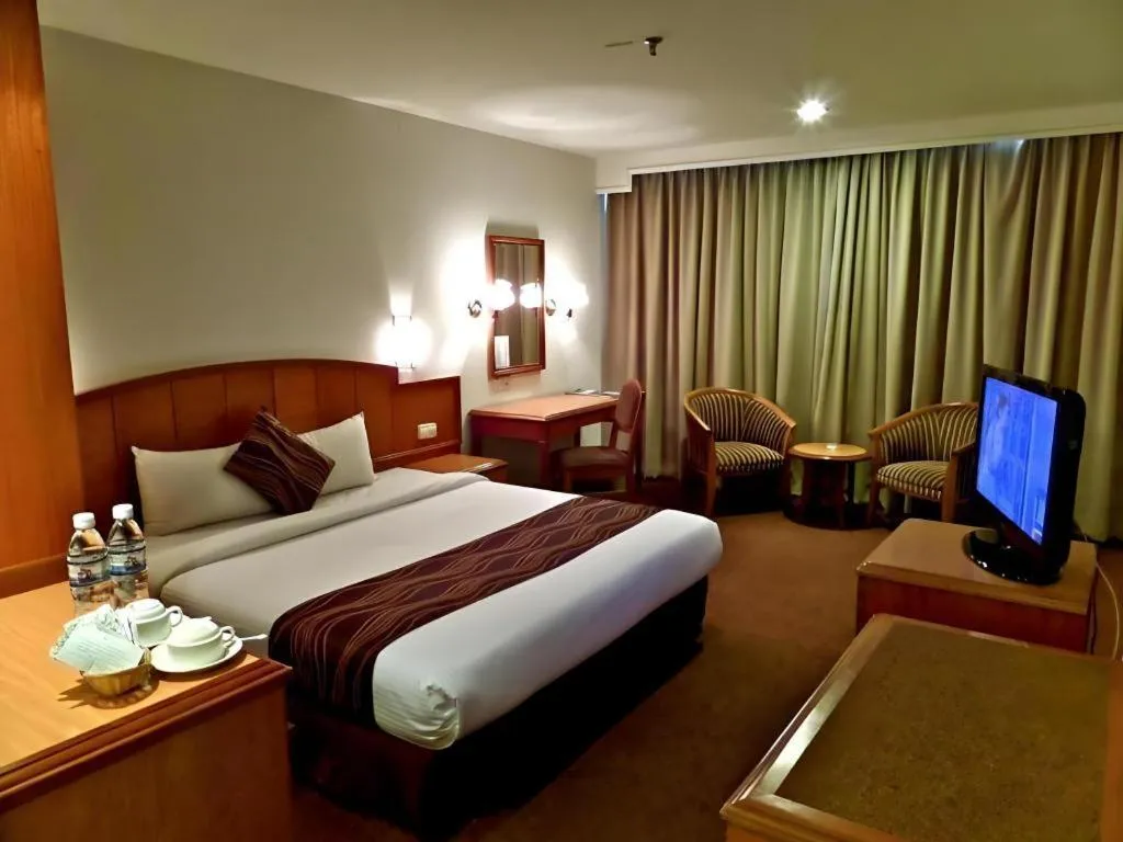 Bed in Hotel Continental Penang