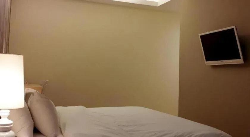 Bed in i-Hotel @ Johor Bahru