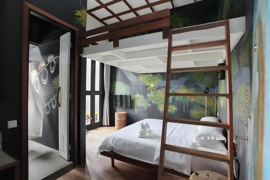 Bed in The Happy 8 Retreat @ Kuala Sepetang