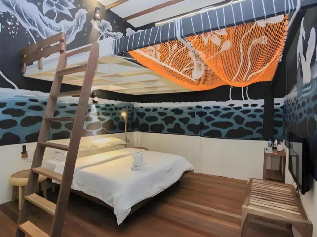 Bed in The Happy 8 Retreat @ Kuala Sepetang