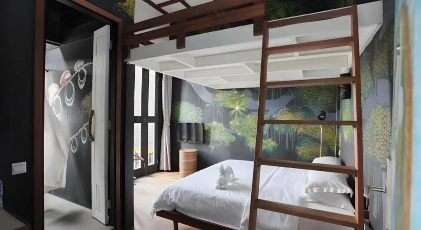 Bed in The Happy 8 Retreat @ Kuala Sepetang