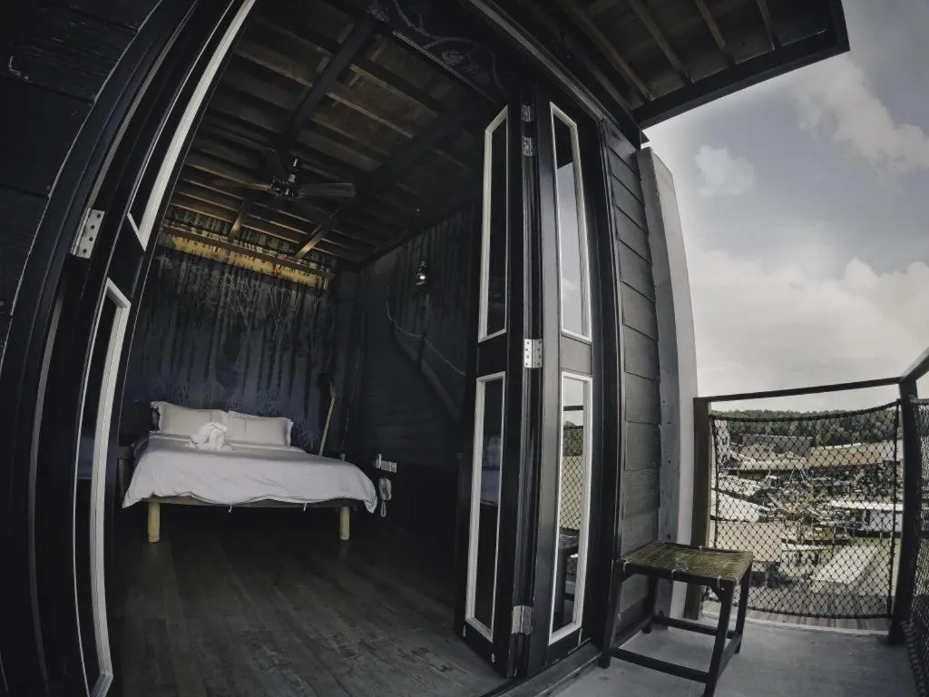 Bed in The Happy 8 Retreat @ Kuala Sepetang