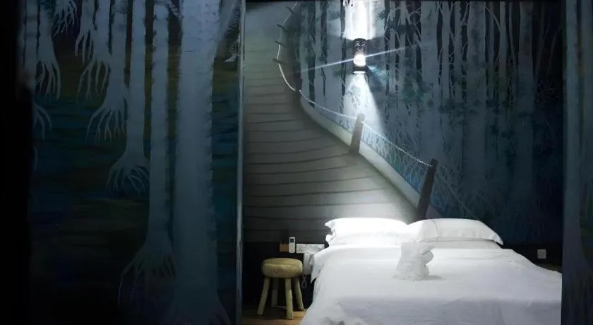 Bed in The Happy 8 Retreat @ Kuala Sepetang