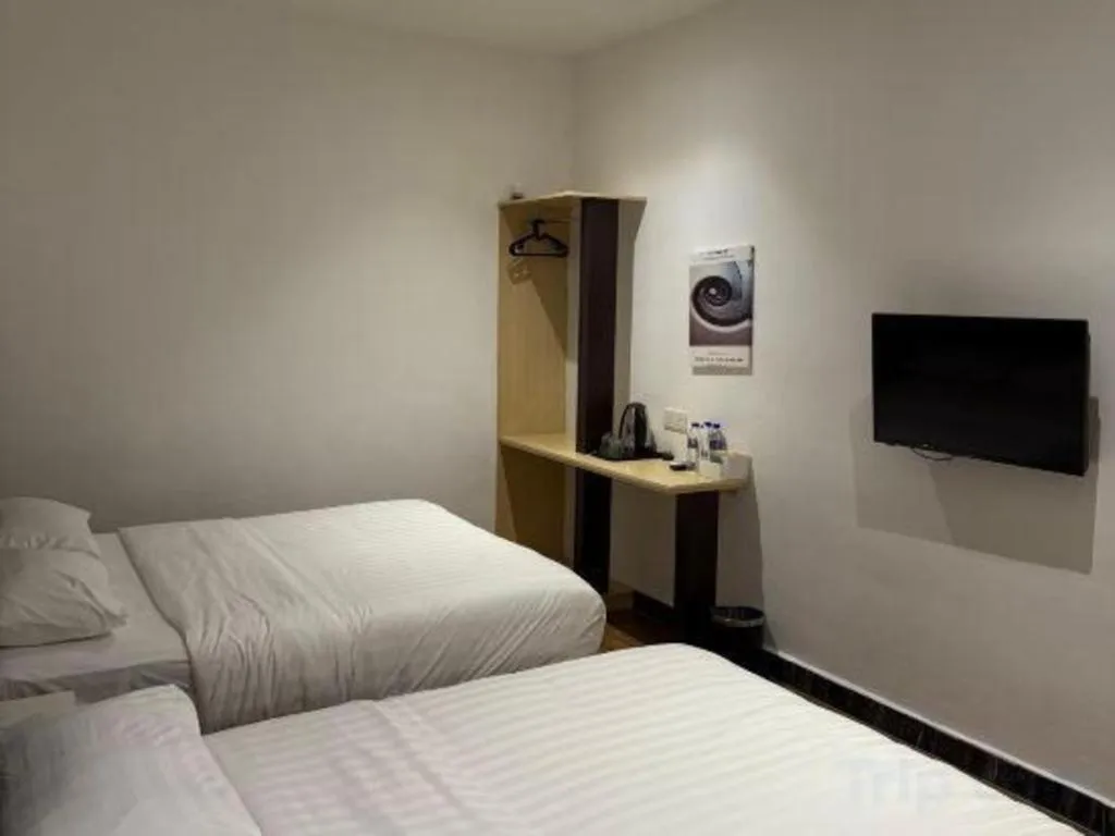 Bed in Hotel Zamburger Bentong