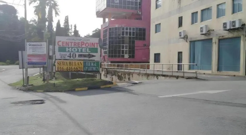 Hotel Centrepoint (Self Check In After 5PM)