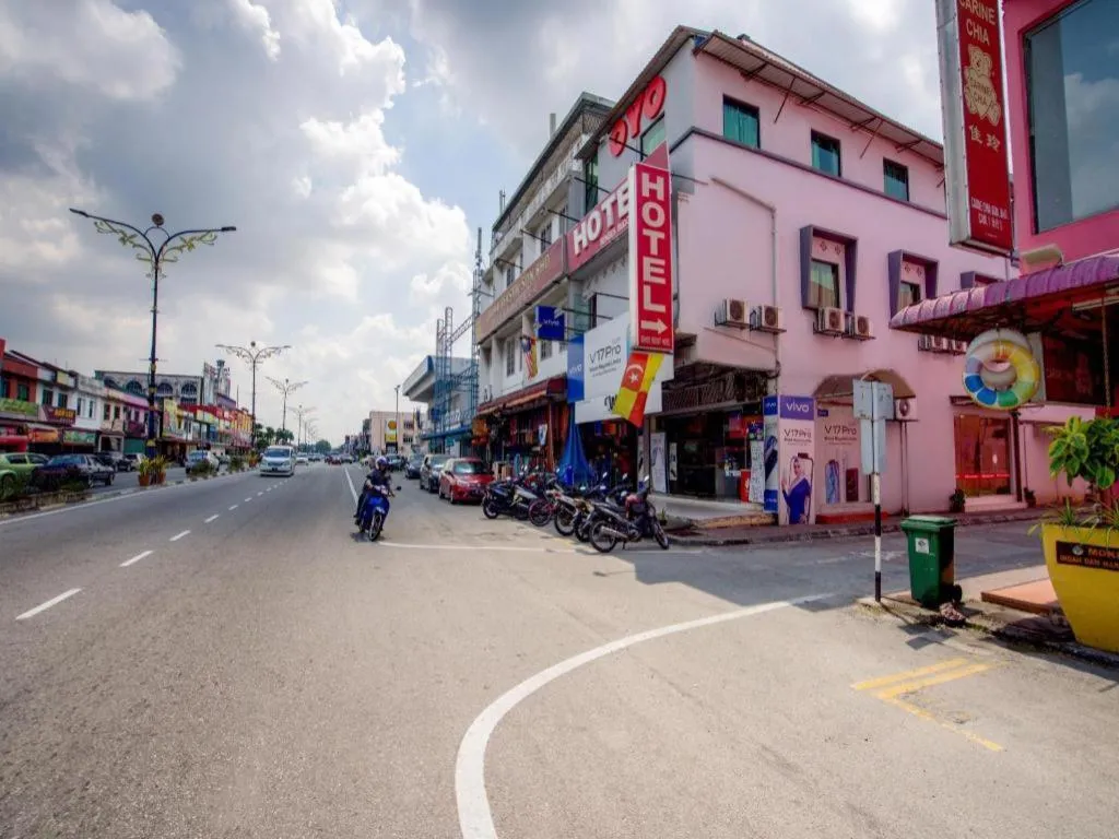 OYO 89895 Senses Budget Hotel