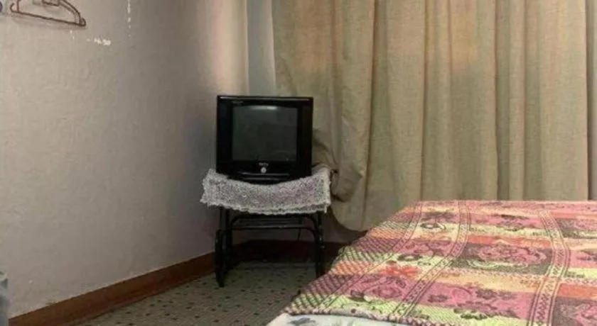 Bed in Sun Golden Inn