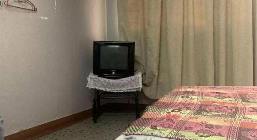 Bed in Sun Golden Inn