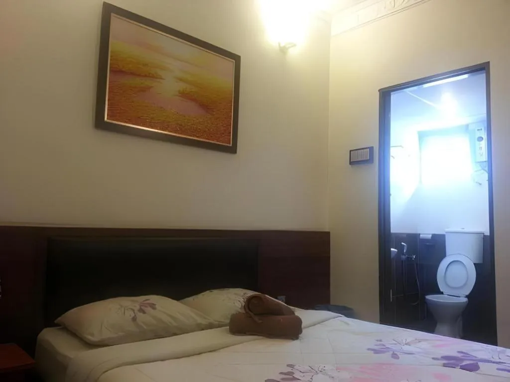 Bed in Camlodge Budget Hotel