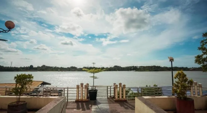 Capital O Ridel Hotel Kota Bharu