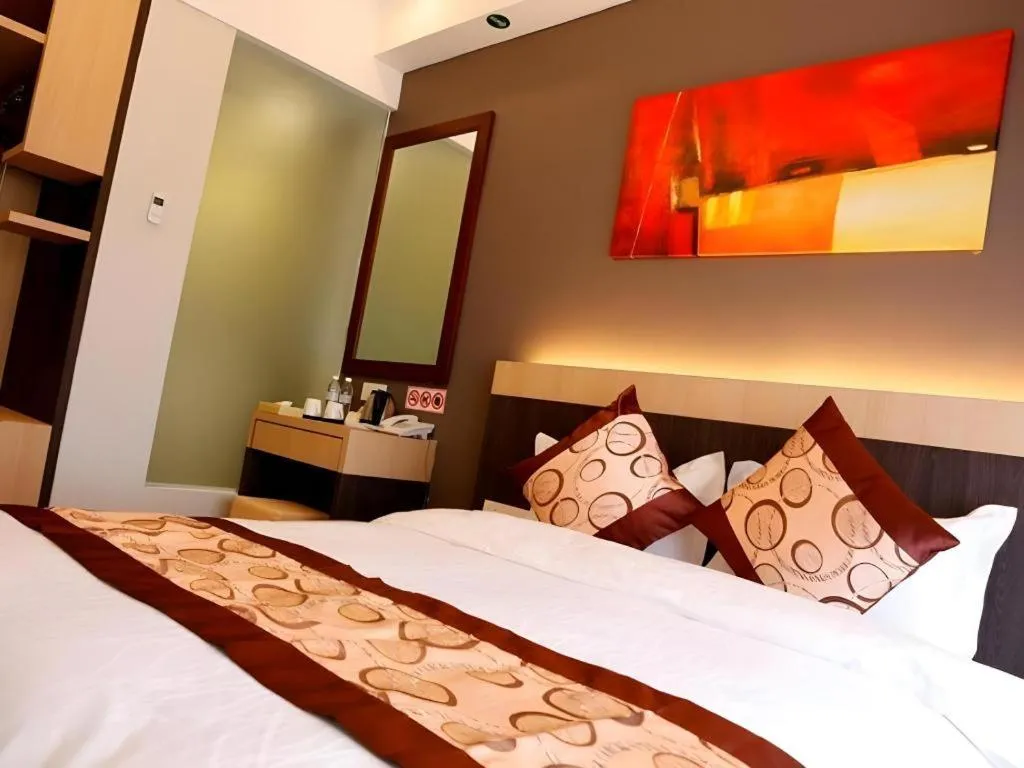 Bed in Lot 10 Boutique Hotel