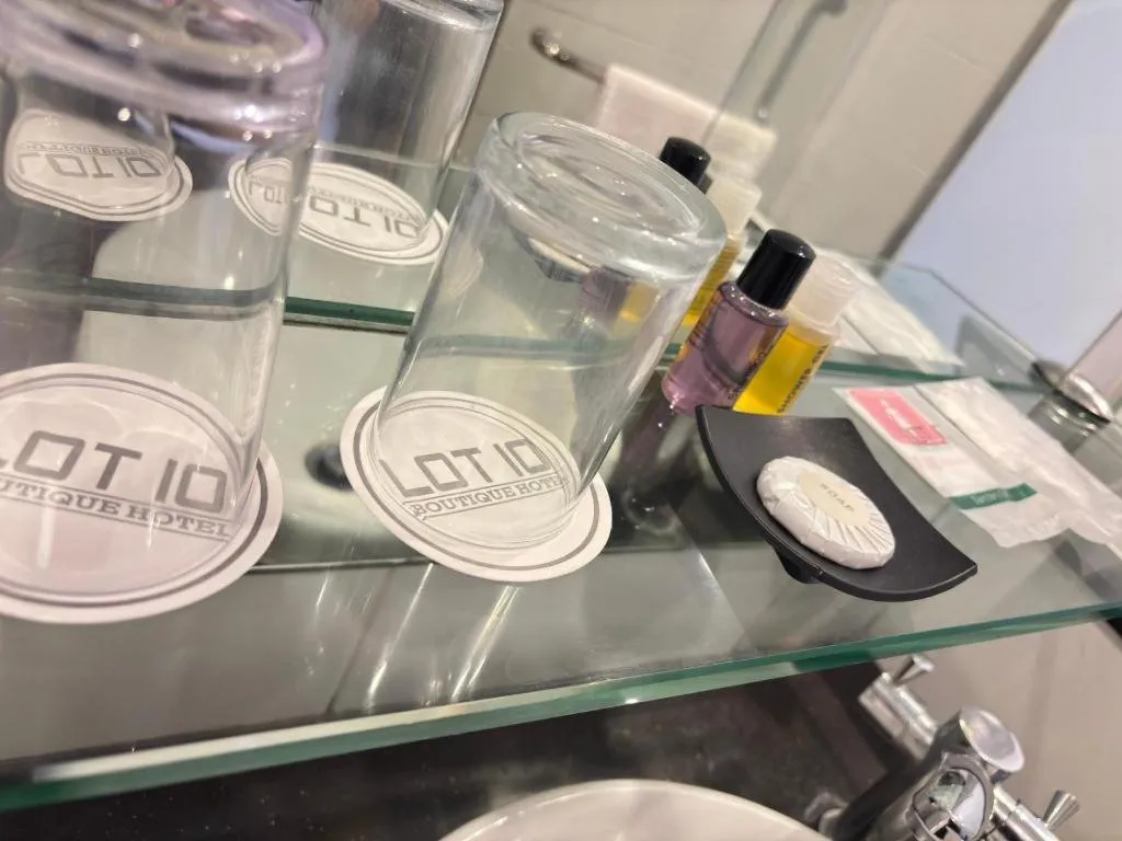 Lot 10 Boutique Hotel