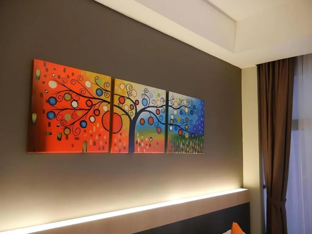 Lot 10 Boutique Hotel