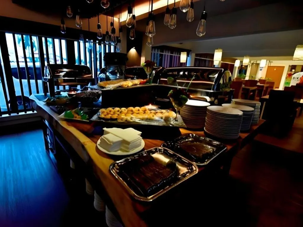 Lot 10 Boutique Hotel