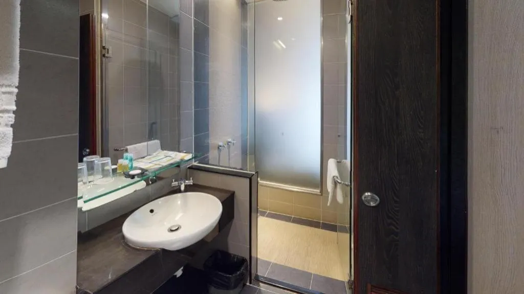 Lot 10 Boutique Hotel